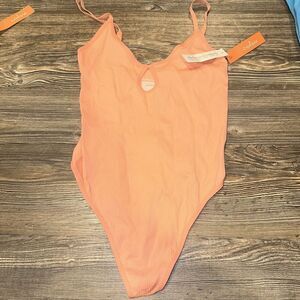 Women's Seamless Bodysuit with Keyhole - Colsie Pink Medium. NWT. 3